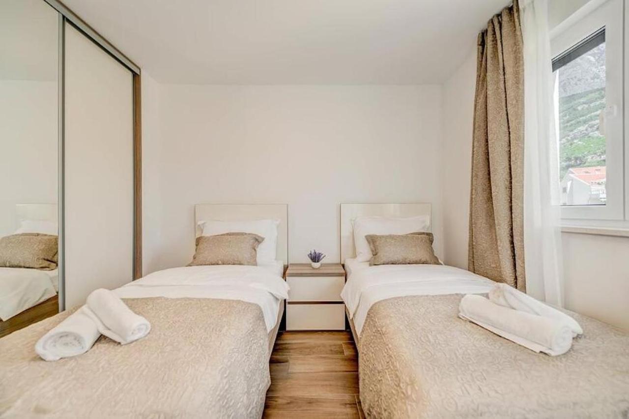 Villa Ivo Apartmani Promajna Ngoại thất bức ảnh