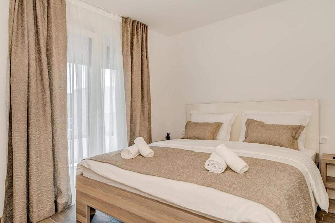 Villa Ivo Apartmani Promajna Ngoại thất bức ảnh