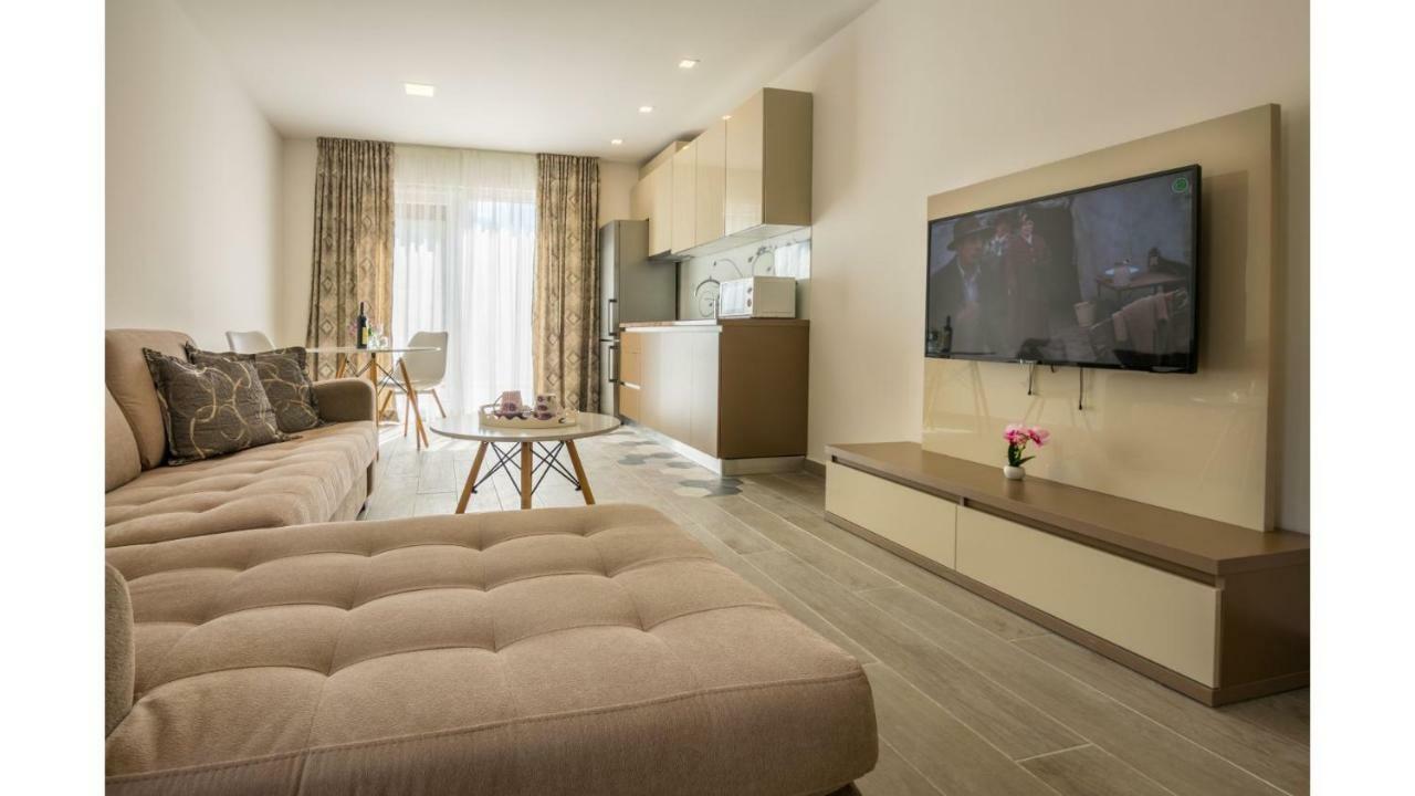 Villa Ivo Apartmani Promajna Ngoại thất bức ảnh